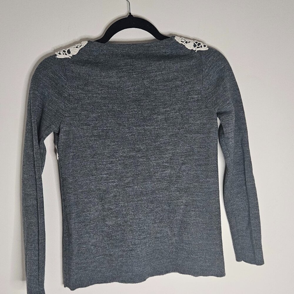 J Crew Lace Crochet Applique Sweater XS - Picture 3 of 6